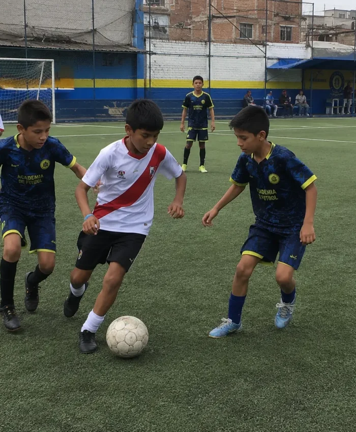 ¿Cómo ser descubierto en el futbol juvenil?